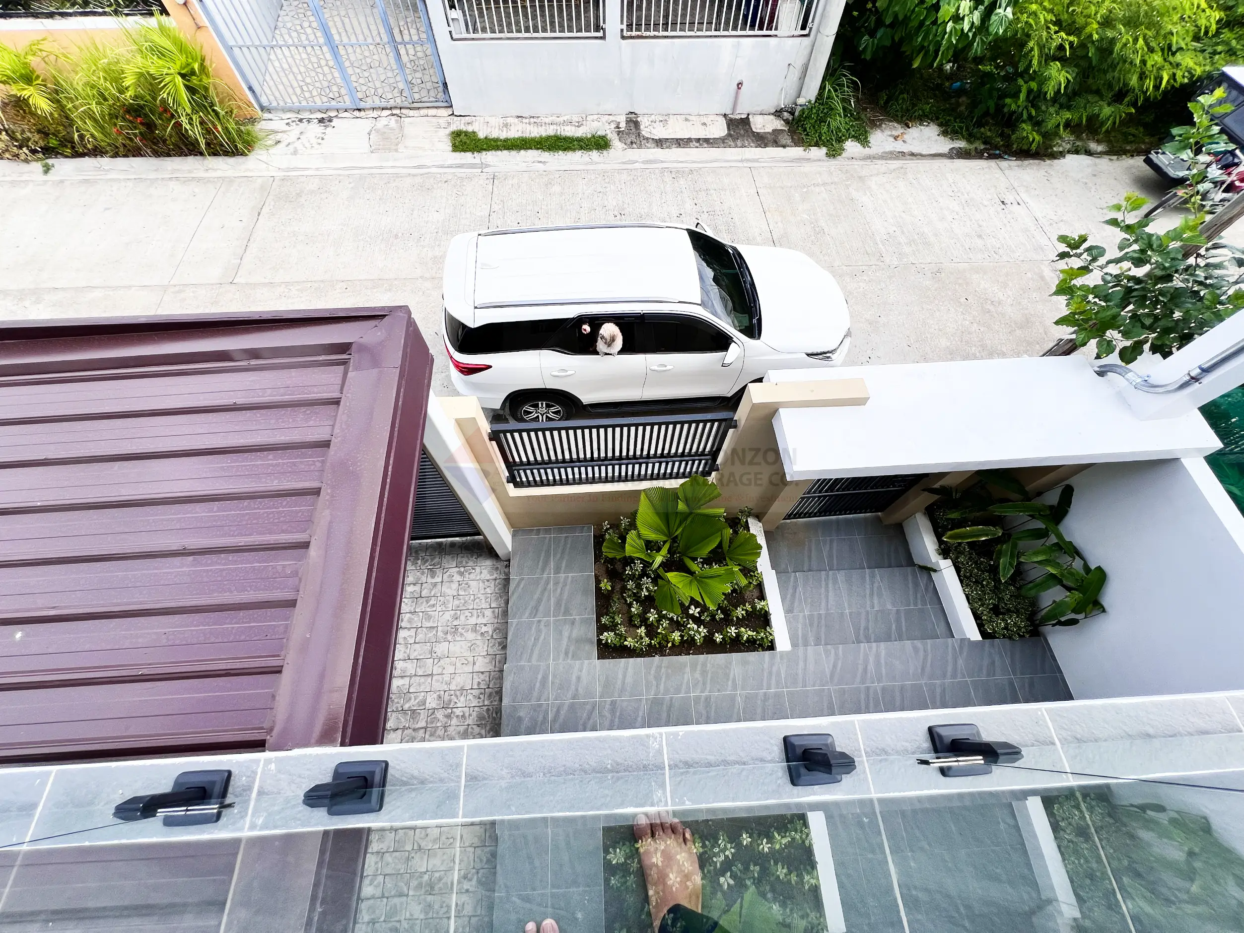 2-storey-house-tigatto-davao-balcony