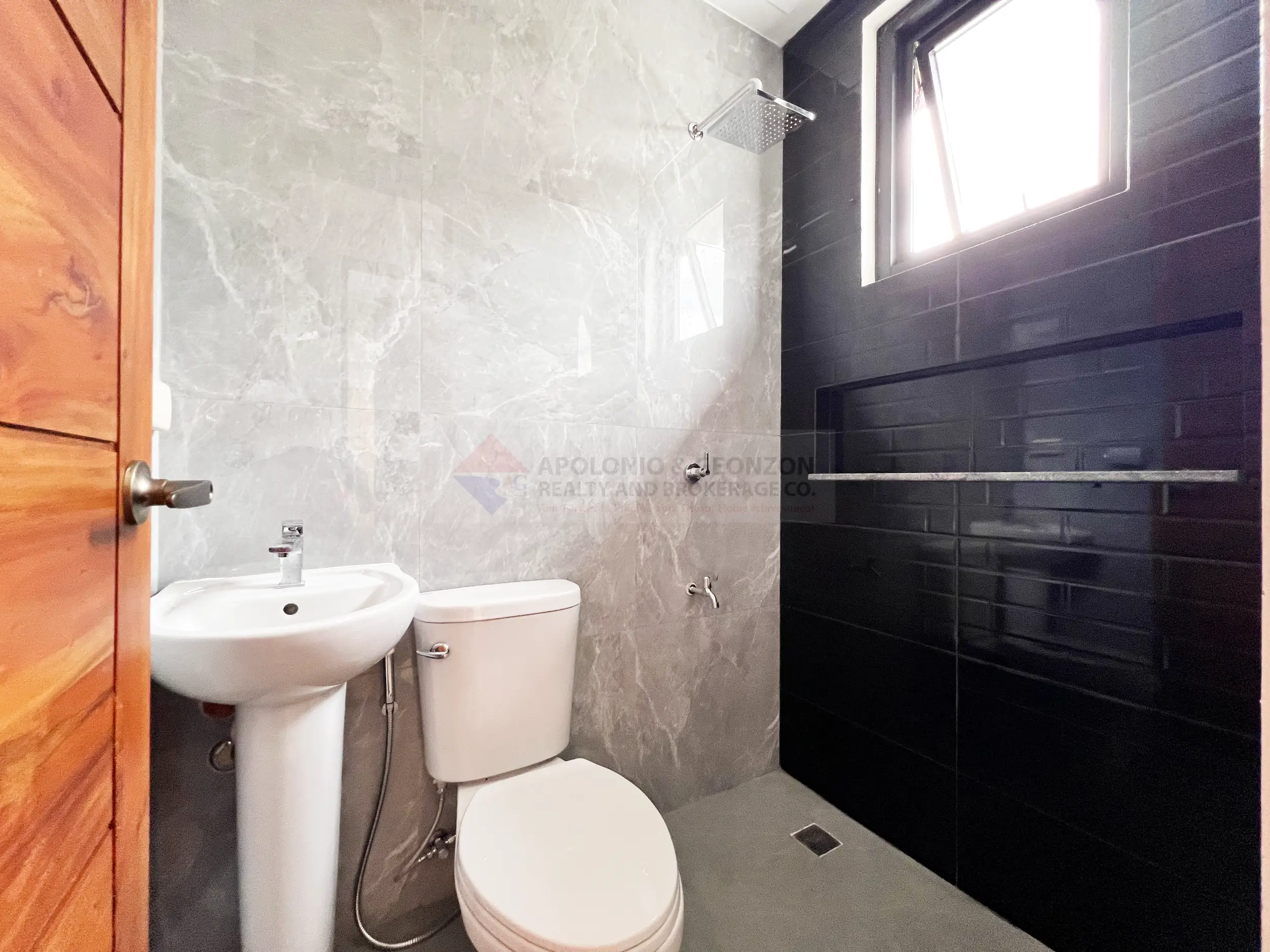 2-storey-house-tigatto-davao-common-cr