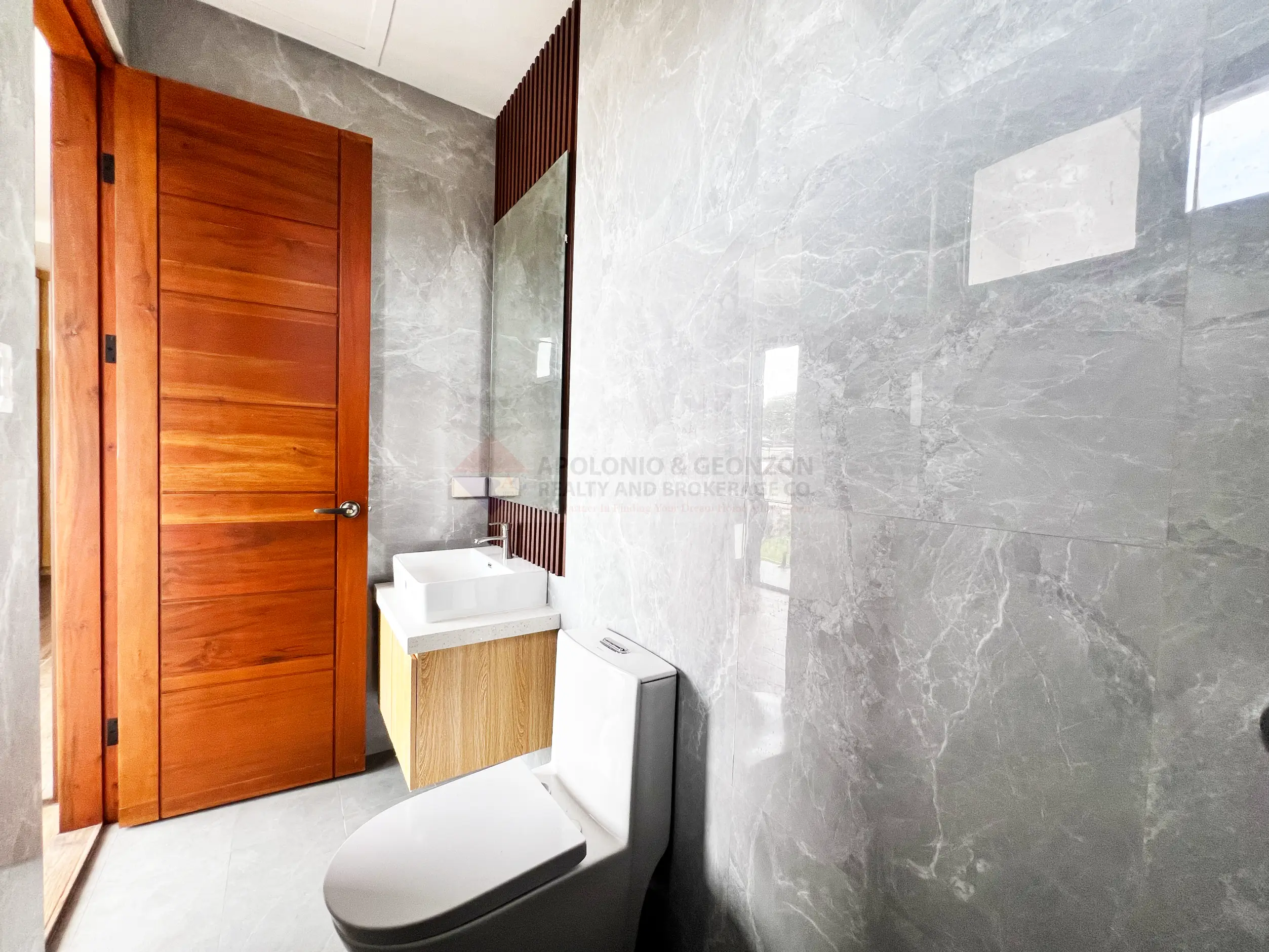 2-storey-house-tigatto-davao-cr